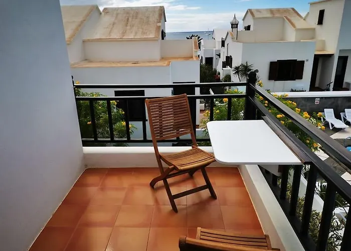 Apartment Casa Dubai - Private Anlage Am Meer/pool Playa Honda (Lanzarote)