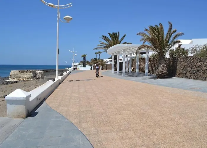 Casa Dubai - Private Anlage Am Meer/pool Playa Honda (Lanzarote)